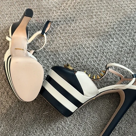 COPY - Gucci Platform Heels - Picture 6 of 6